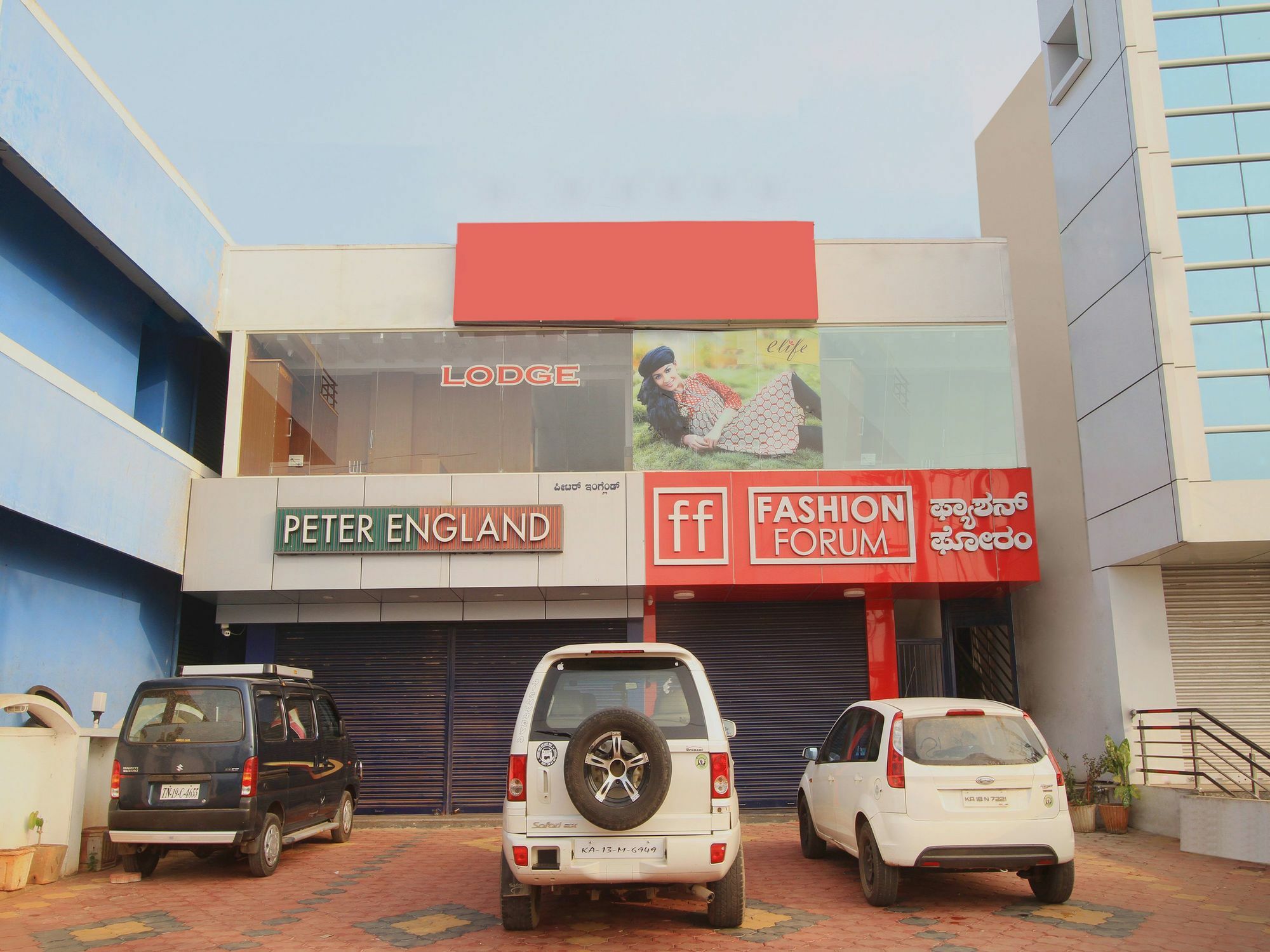 Lee Comfort Kushālnagar מראה חיצוני תמונה